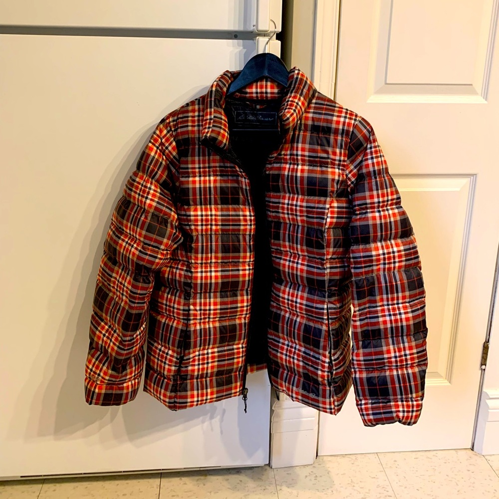 Ladies size Large Eddie Bauer puffer jacket worn once. Excellent like new.